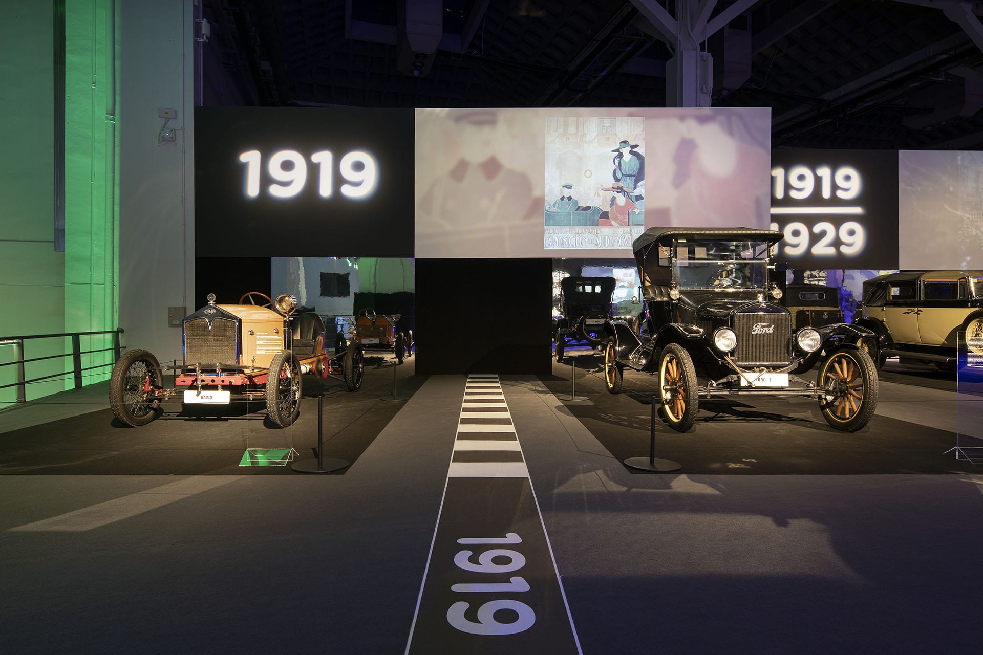 Automobile 100 Automobile 100
